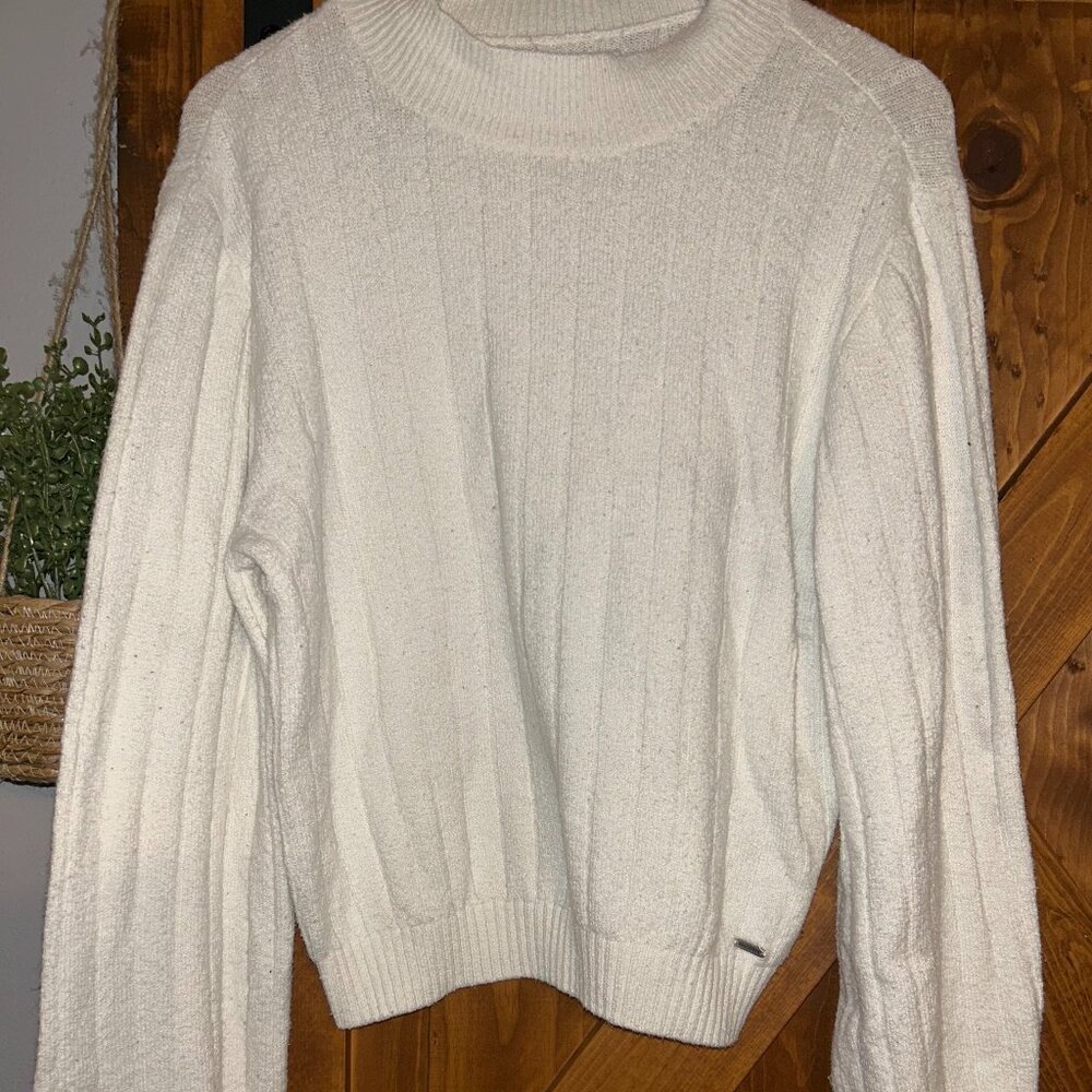 Hollister balloon sleeve sweater